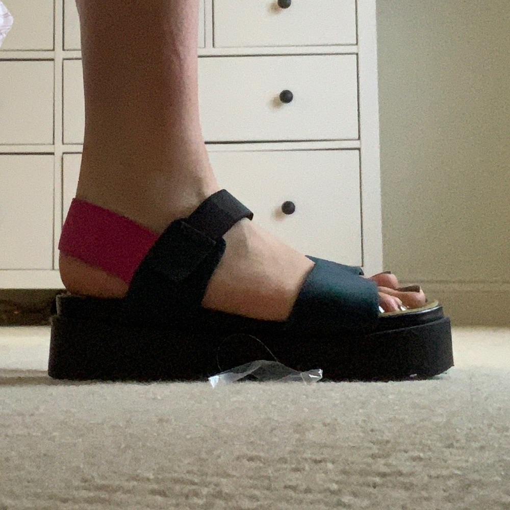 Platform sandals